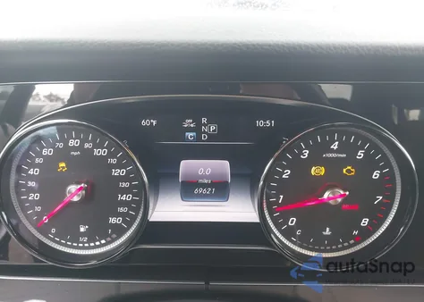 2019 Mercedes-Benz E 300 z USA, uszkodzony, nr VIN WDDZF4JB0KA579300